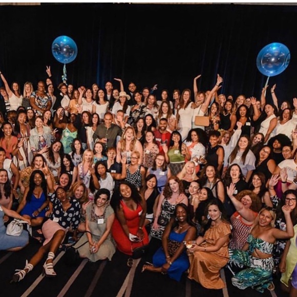 🌙 Meet the Posher ✨ - Picture 3 of 9